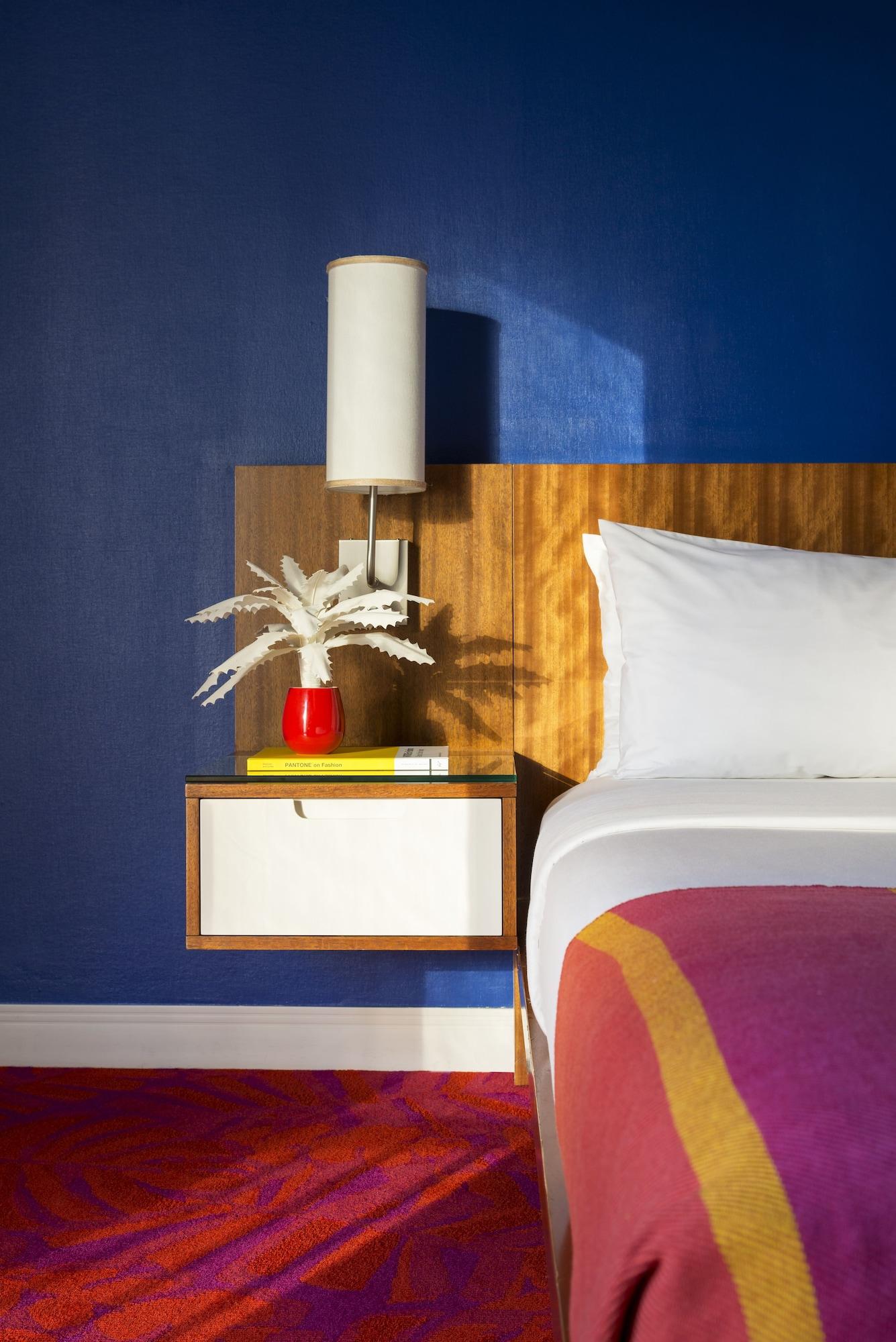 Shoreline Hotel Waikiki Хонолулу Екстериор снимка